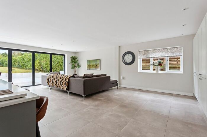 4 Bedroom Detached House For Sale In Tylers Hill Road, Chesham, Buckinghamshire, HP5