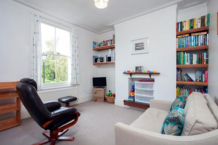 1 Bedroom Apartment To Rent In Darling Road, Brockley, London, SE4
