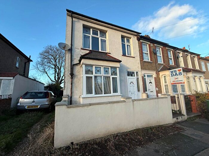4 Bedroom House For Sale In Larner Road, Erith ** Video & D Floorplan Available **, DA8