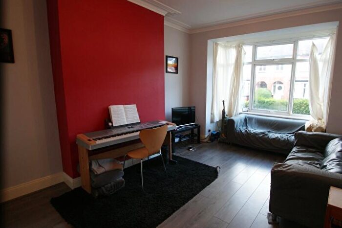 4 Bedroom Terraced House To Rent In Estcourt Avenue, Headingley, Leeds, LS6