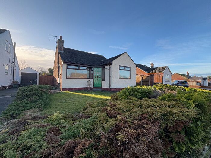 2 Bedroom Bungalow For Sale In Parksway, Knott End On Sea, FY6