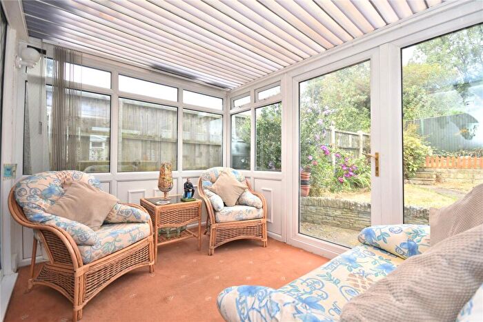 3 Bedroom Bungalow For Sale In Kelmscott Lane, Leeds, West Yorkshire, LS15