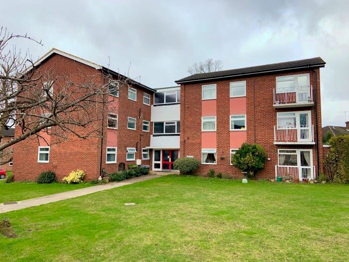 2 Bedroom Apartment To Rent In Ash Vale, GU12