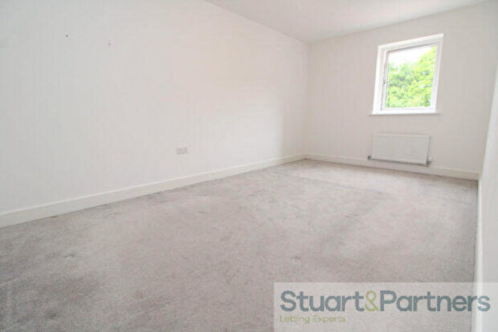 2 Bedroom Apartment To Rent In Blackberry Drive, Lindfield, RH16