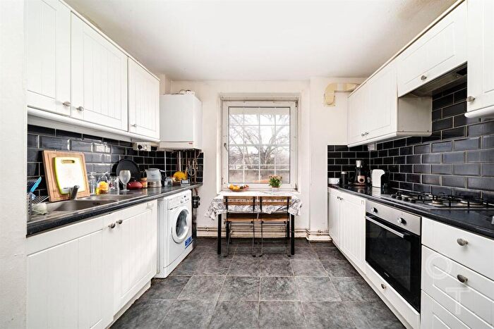 3 Bedroom Flat For Sale In Greatfield, Peckwater Street, NW5