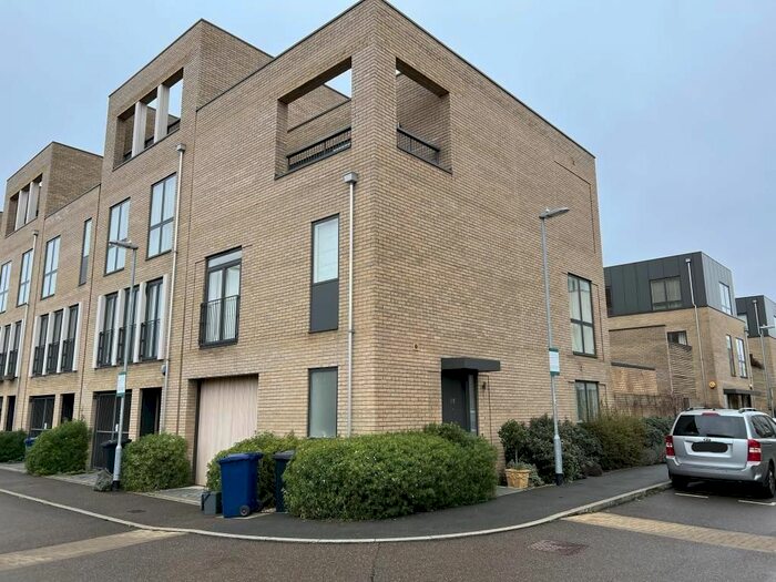 4 Bedroom End Of Terrace House To Rent In Whitelocks Drive, Trumpington, Cambridge, CB2