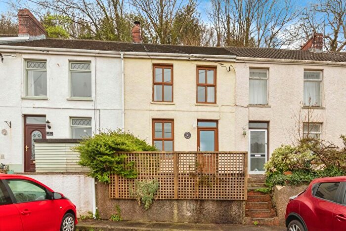 2 Bedroom Terraced House For Sale In Ferryside, Carmarthenshire, SA17