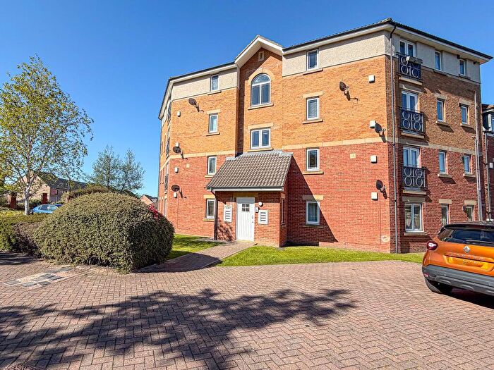 2 Bedroom Apartment For Sale In Radcliffe Close, St. James Village, Gateshead, NE8