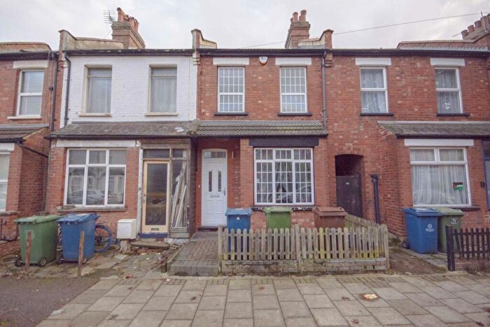 2 Bedroom House To Rent In Belmont Road, Harrow, HA3