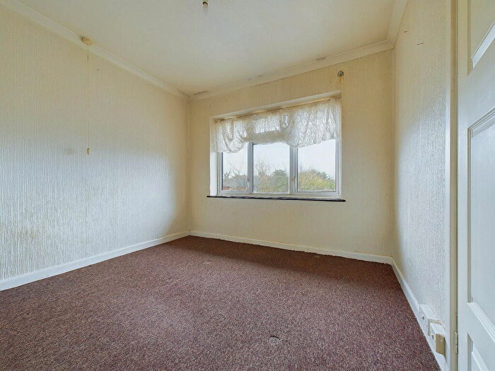 1 Bedroom Flat For Sale In Millfield, Sompting, BN15