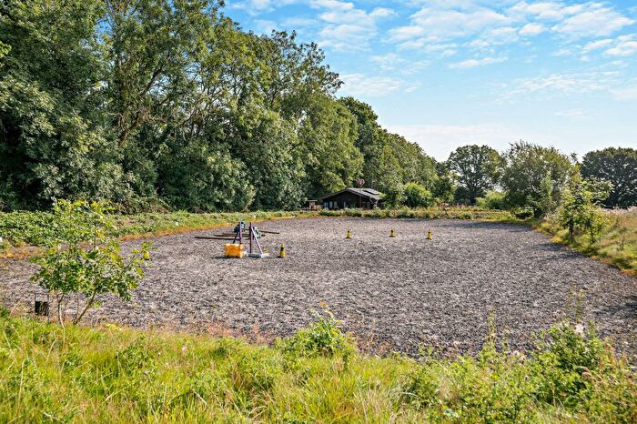 2 Bedroom Equestrian Property For Sale In Bradley Road, Warminster, Wiltshire, BA12