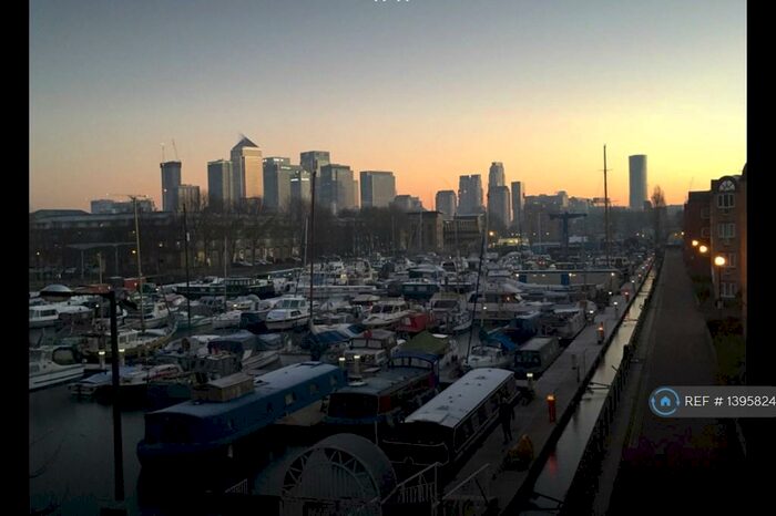 2 Bedroom Flat To Rent In Rushcutters Court, London, SE16