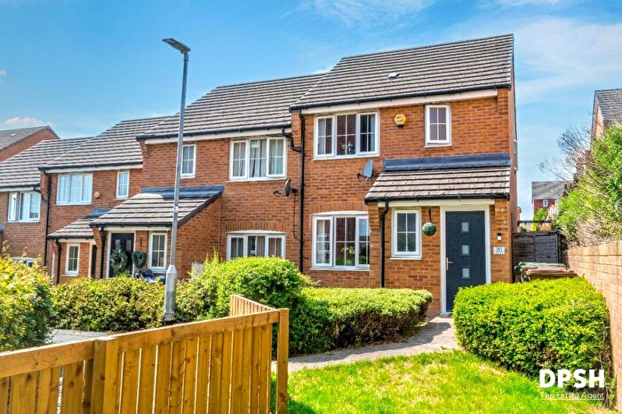 3 Bedroom Semi-Detached House For Sale In Dalby Way, Middleton, Leeds, LS10