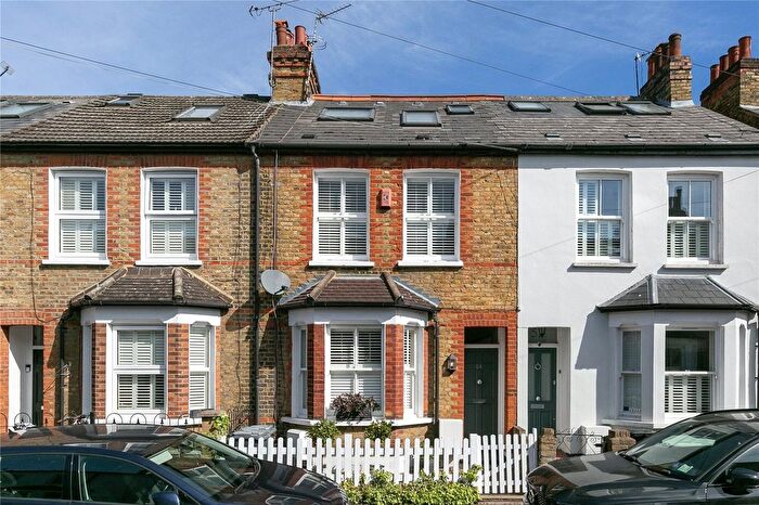 3 Bedroom Detached House For Sale In Windsor Road, Kew, Surrey, TW9