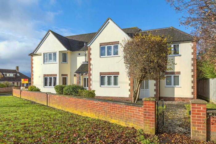 2 Bedroom Flat To Rent In Buckingham Road, Bicester, OX26