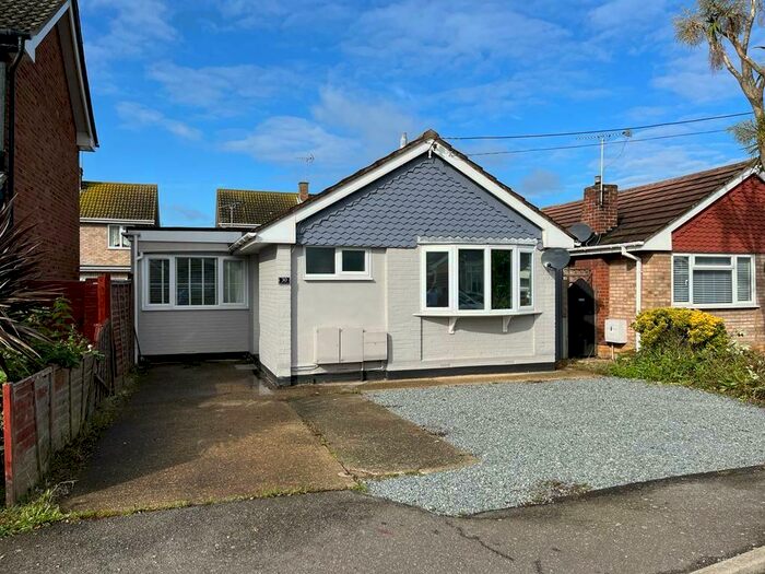 2 Bedroom Detached Bungalow To Rent In Dovercliff Road, Canvey Island, Essex, SS8