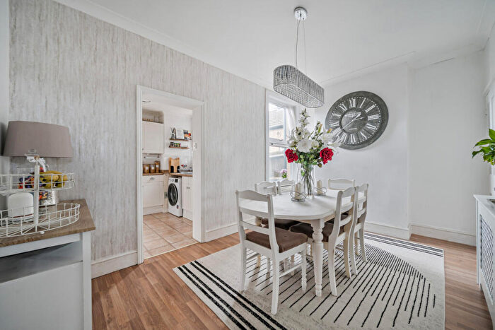 2 Bedroom Terraced House For Sale In Brook Street, Erith, DA8