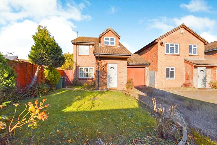 3 Bedroom Detached House To Rent In Palmera Avenue, Calcot, Reading, Berkshire, RG31