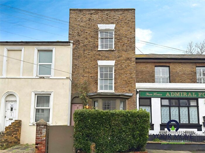 2 Bedroom Terraced House For Sale In Grange Road, Ramsgate, Kent, CT11