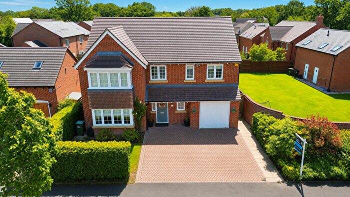 4 Bedroom Detached House For Sale In Dewberry Road, Tidbury Green, Solihull, B90