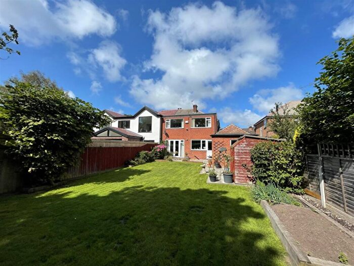 4 Bedroom Semi-Detached House For Sale In Barcombe Road, Wirral, CH60
