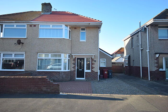 3 Bedroom Semi-Detached House For Sale In Maryport Avenue, Walney, Barrow-in-Furness, LA14