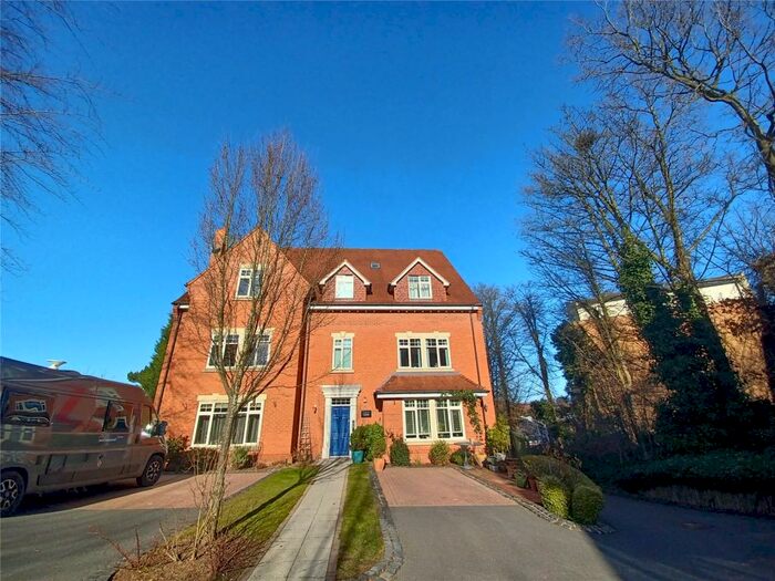 2 Bedroom Flat To Rent In Durley House, Kenelm Road, Off Manor Hill, Sutton Coldfield, B73