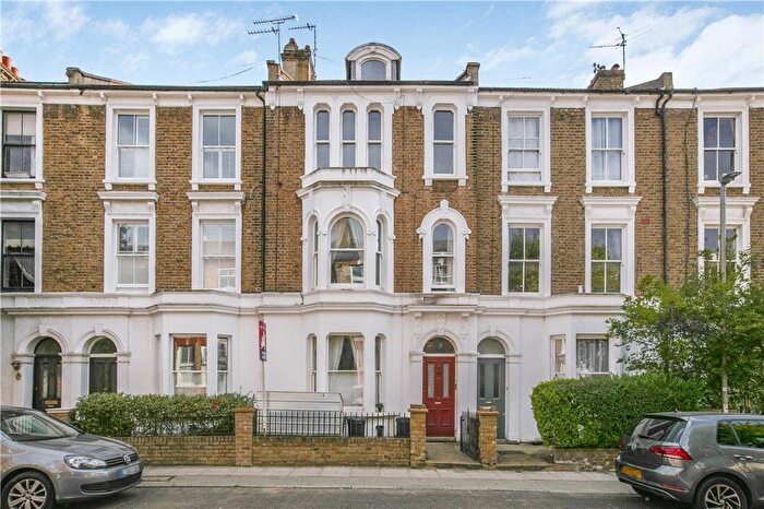 2 Bedroom Flat To Rent In Disraeli Road, Putney, SW15