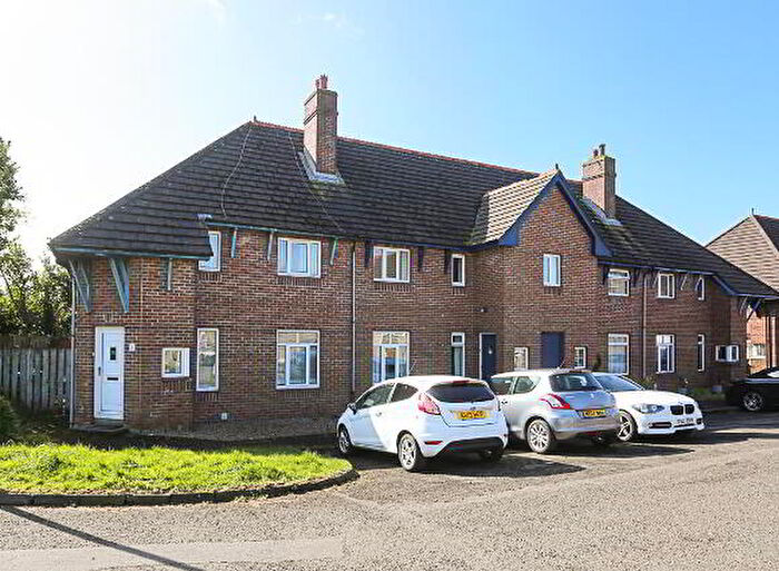 3 Bedroom Mid Terraced House For Sale In Clarehill Lane, Holywood, BT18