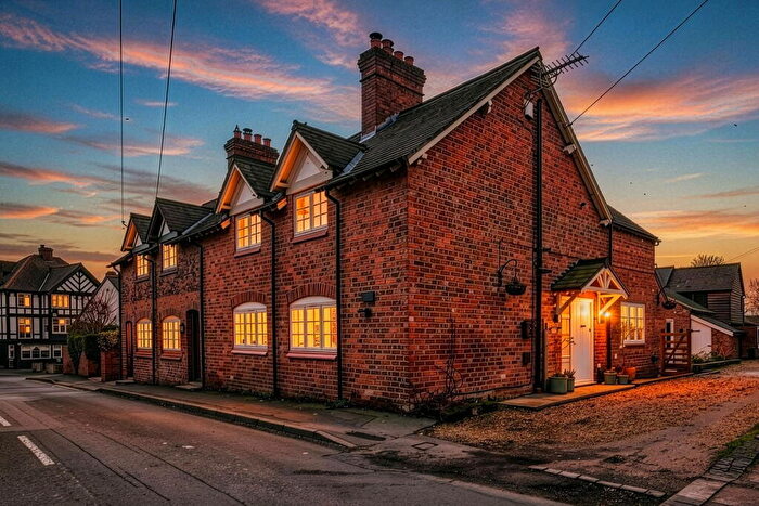 4 Bedroom Semi Detached House For Sale In Churton Road, Farndon, Chester, CH3