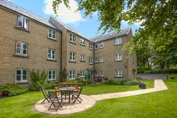 1 Bedroom Flat To Rent In Chipping Norton, Oxfordshire, OX7
