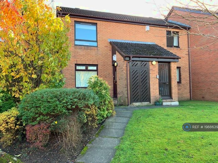 2 Bedroom Flat To Rent In Carelton Gate, Giffnock, Glasgow, G46