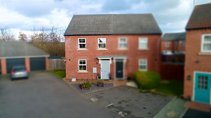 3 Bedroom Semi-Detached House For Sale In Fenny Copse Lane, Quorn, Loughborough, LE12