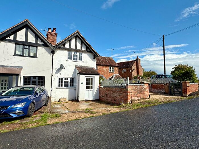 2 Bedroom Cottage For Sale In Bredons Hardwick, Tewkesbury, GL20