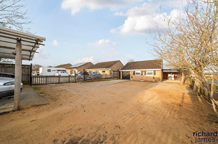 2 Bedroom Bungalow For Sale In Whitecastle, Toothill, Swindon, SN5