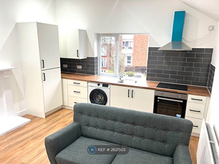 4 Bedroom Maisonette To Rent In Grange Road, London, SE19