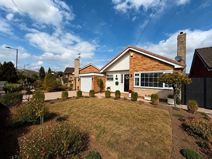 2 Bedroom Detached House For Sale In Leyburn Road, Skellow, Doncaster, DN6