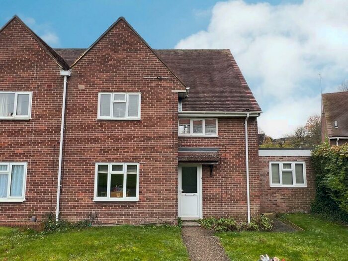 6 Bedroom Semi-Detached House To Rent In Minden Way, Winchester, SO22