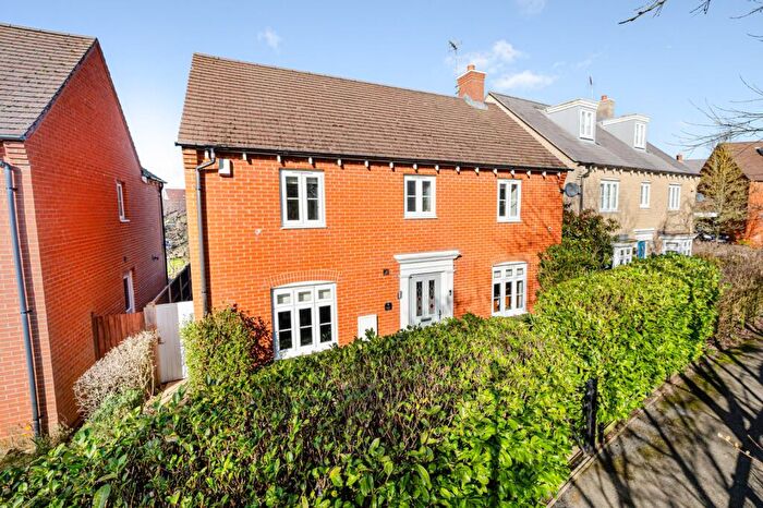 4 Bedroom Detached House For Sale In Peachey Walk, Stansted, Essex, CM24