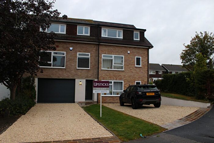 2 Bedroom Town House To Rent In Fairfield, Ingatestone, CM4