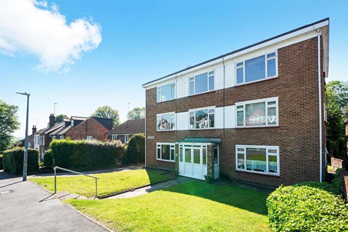 1 Bedroom Apartment To Rent In Roman Lodge, Russell Road, Buckhurst Hill, IG9