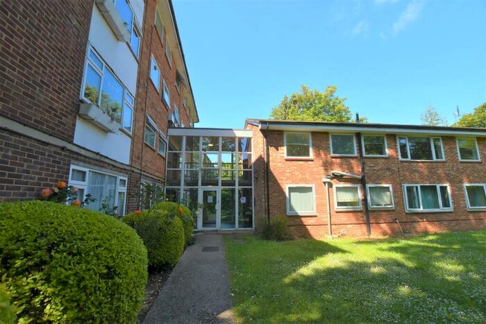 1 Bedroom Flat To Rent In Beta House, RG30