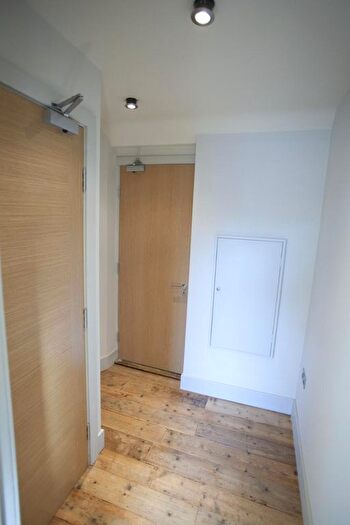 1 Bedroom Flat To Rent In - High Street, Wimborne, BH21