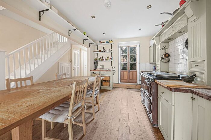 3 Bedroom Flat For Sale In Portnall Road, London, W9