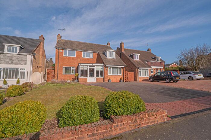 3 Bedroom Detached House For Sale In Arden Road, Dorridge, B93