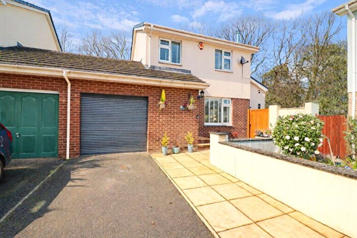 3 Bedroom Link Detached House For Sale In Westaway Close, Barnstaple, Devon, EX31