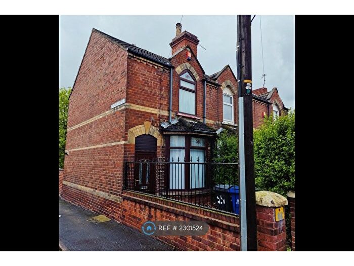2 Bedroom Semi-Detached House To Rent In Queens Road, Doncaster, DN1