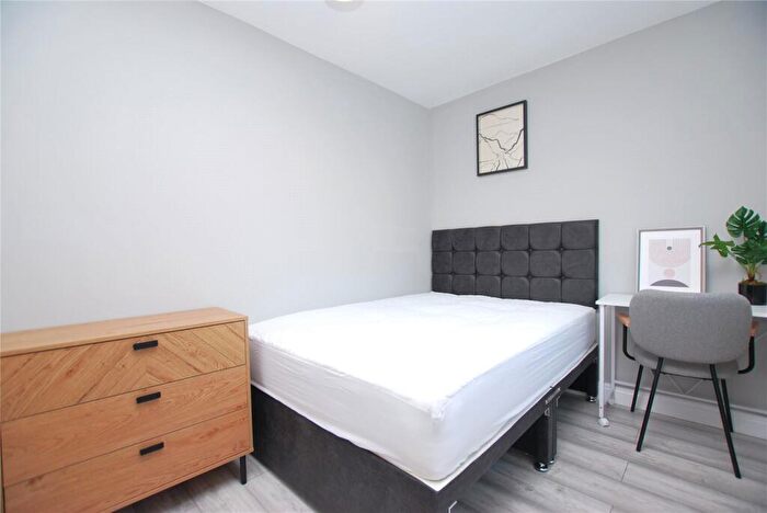 1 Bedroom House Of Multiple Occupation To Rent In Southway, Guildford, Surrey, GU2