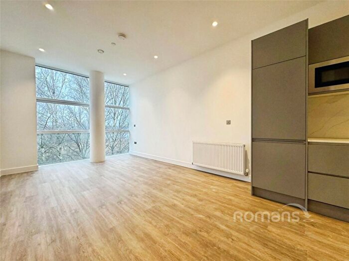 1 Bedroom Flat To Rent In Roop House, Waterfront, Fleet, GU51