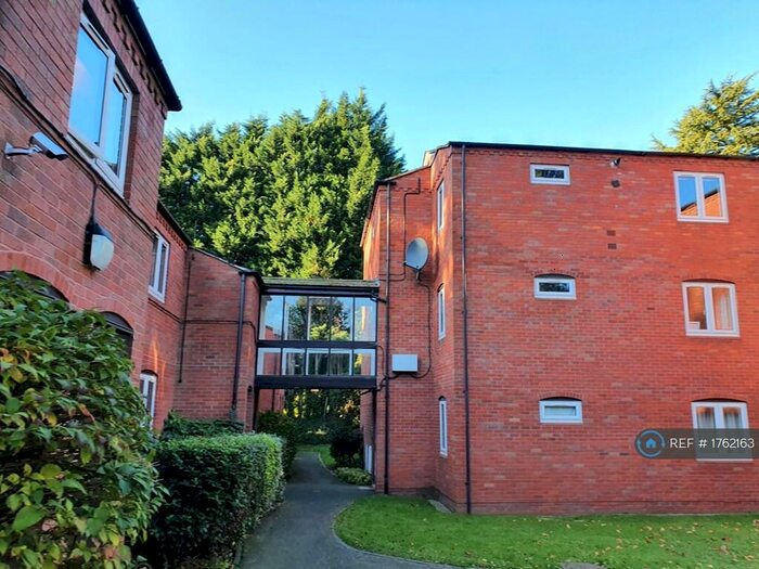 1 Bedroom Flat To Rent In Wake Green Park, Birmingham, B13